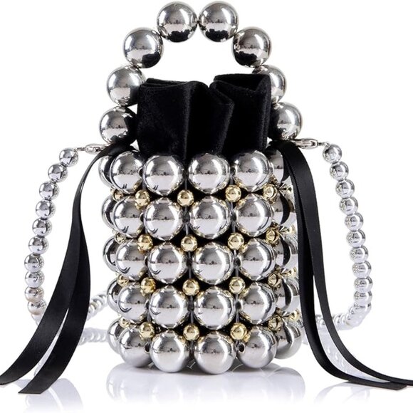 Silver woman's purse - Picture 1 of 6